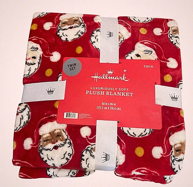 Hallmark Red Soft Plush Santa Blanket Size Twin 68 Inch By 86 Inch NEW