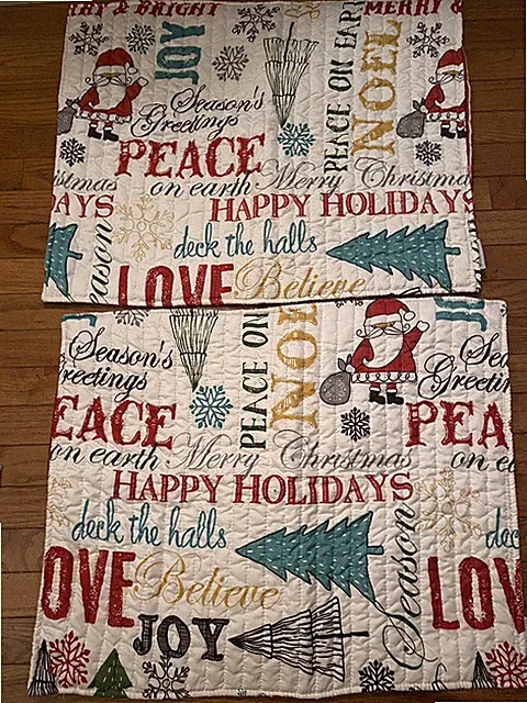 Levtex Quilted Pillow Cases Santa Claus Seasons Greetings 26”x21” Back Tie