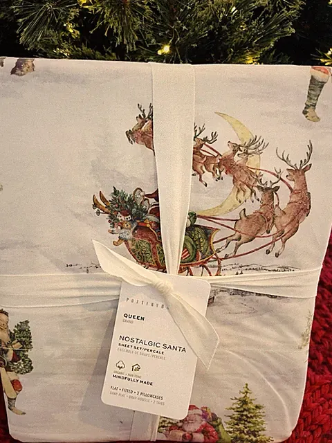Pottery Barn Nostalgic Santa Queen Sheet Set Cotton Deer Christmas Holiday HTF