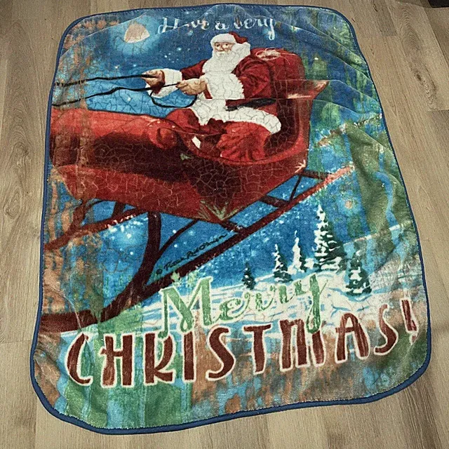 Santa Claus Christmas Holiday Throw Blanket Size 46 x 60 IN Soft Plush